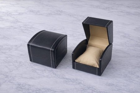 M27-7 علبة ساعة جلد ثقيل